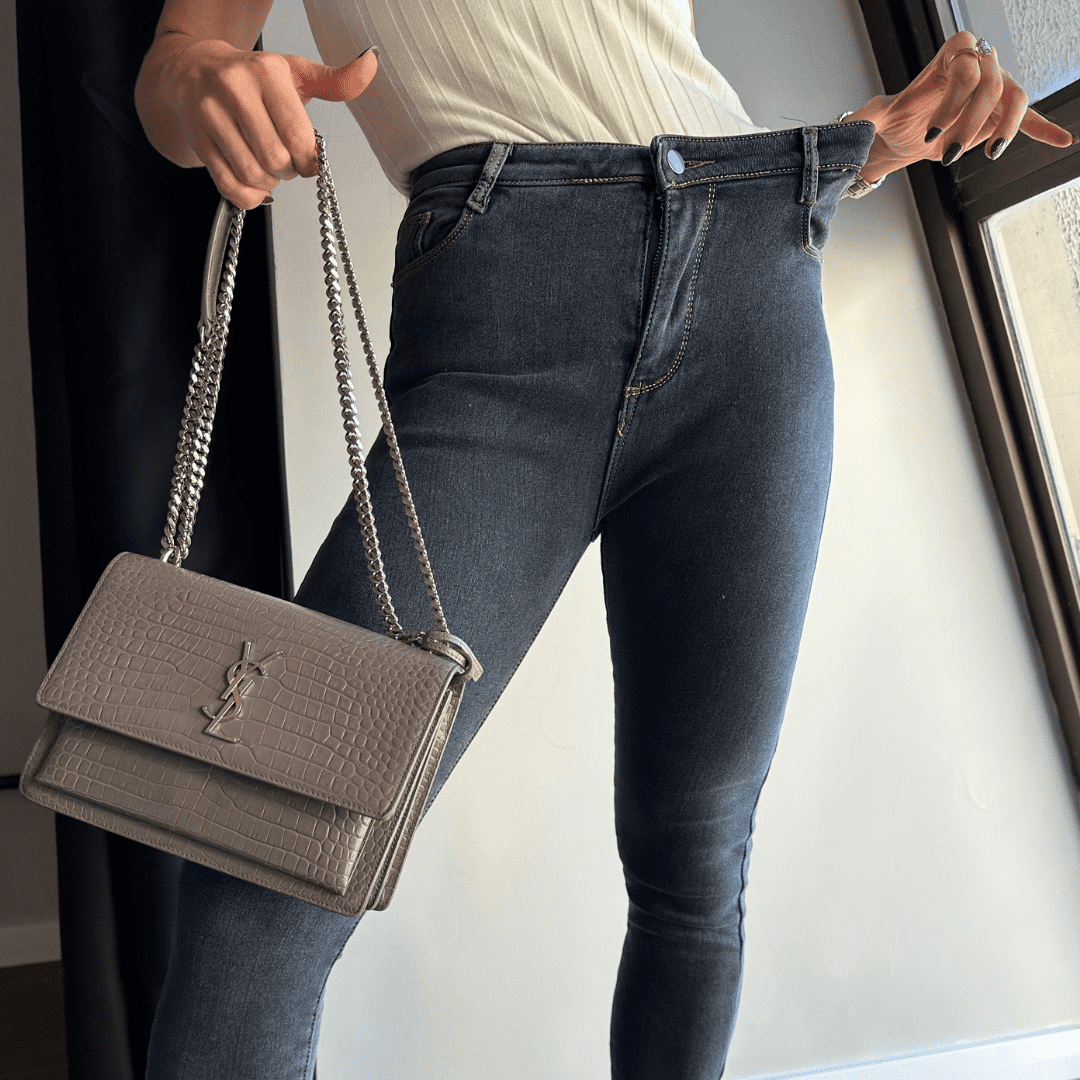 Calça Jeans Feminina com Elastano Peluciada + Meia Térmica